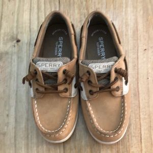 Girl's size 12 SPERRY'S. Never been worn.